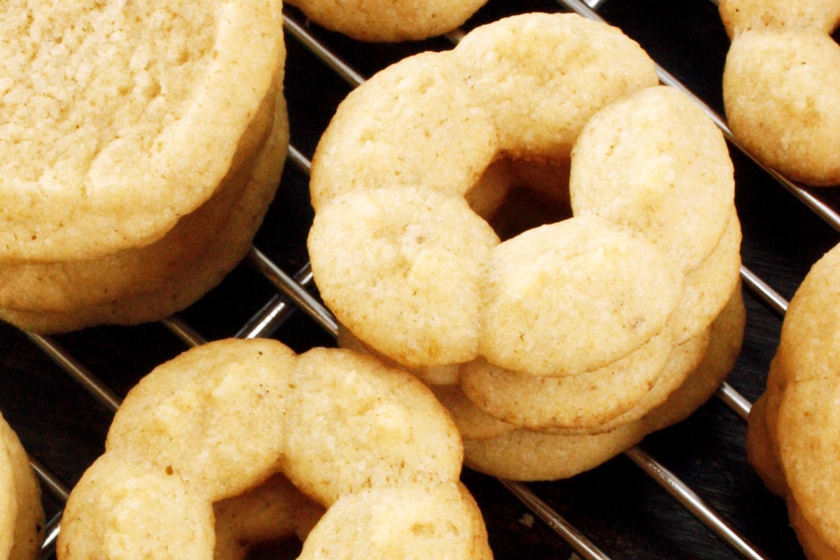 Gluten-Free Dairy-Free Spritz Cookies Recipe - ready to decorate! Also naturally egg-free, soy-free, and vegan optional. 