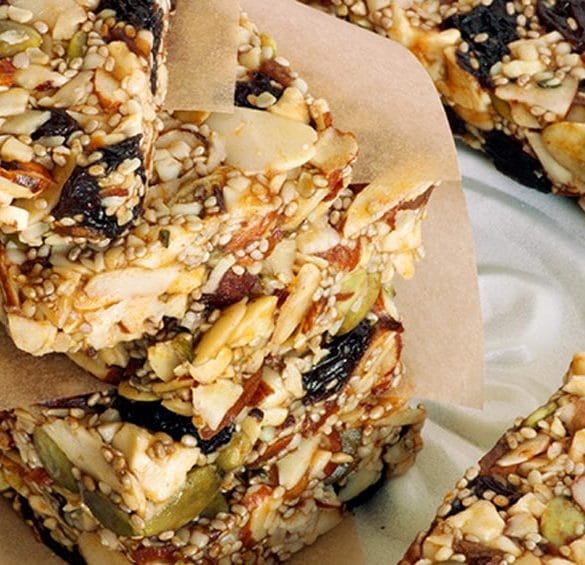 If you like Rise® Breakfast Bars, I think you'll love these Pumpkin Seed Power Bars. Plus a $3.00 gadget that gives you perfectly square power bars.